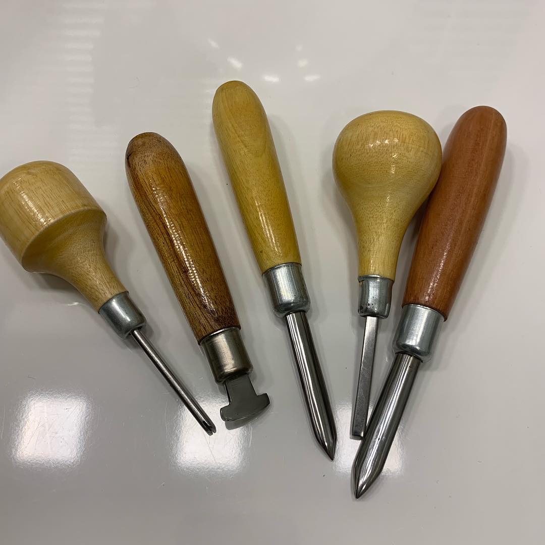 Jewelry burnishers used for bezel setting